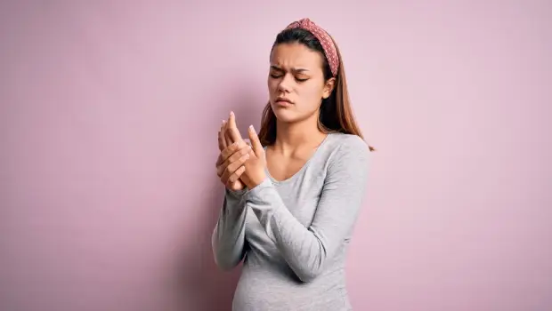 علائم سندرم تونل کارپال در بارداری